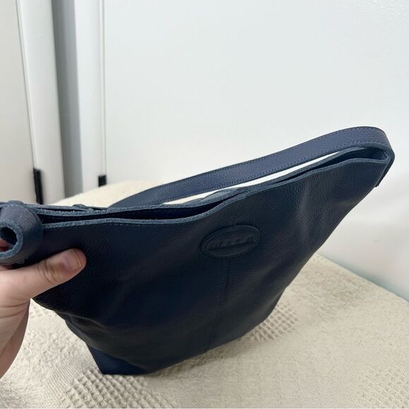 M.I.L.A Joanie Crossbody Bag Navy Leather Bucket - Picture 9 of 10